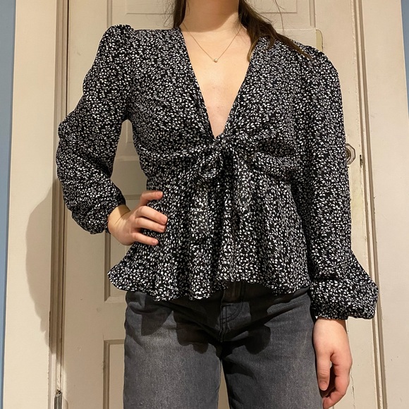 Floral Nasty Gal Blouse - Picture 2 of 4